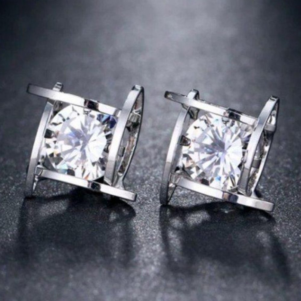 NEW Silver Solitaire Diamond 3D Caged Studs - Picture 8 of 9